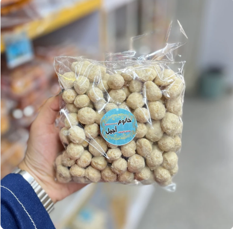 بادام زمینی روکش دار با طعم پنیر، میان وعده سالم و خوشمزه با بافت ترد