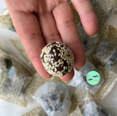 ترافل خرمایی سالم و مقوی تهیه شده از خرمای طبیعی