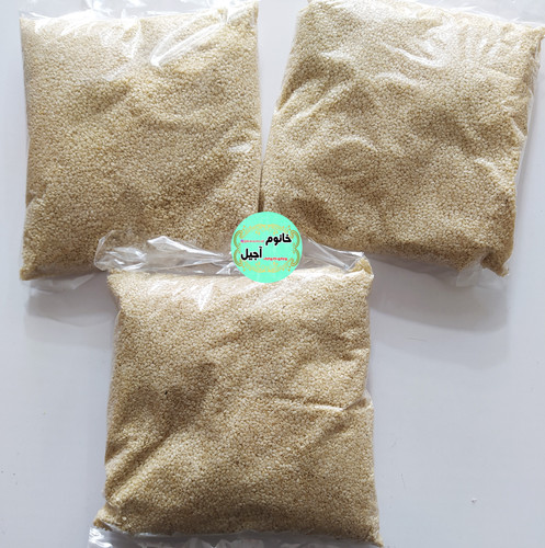 کنجد خام تازه و طبیعی با دانه های درشت، مناسب تهیه ارده و تف دادن خانگی